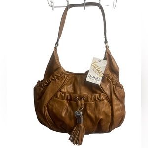 BEAUTIFUL NEW KATHY VAN ZEELAND.